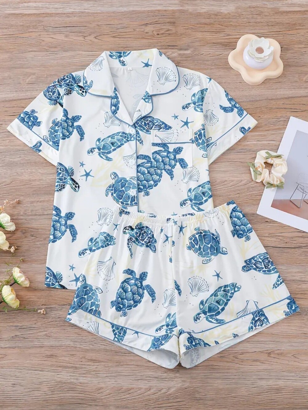 Women’s Blue Sea Turtle Short Pajama Set - 🥳🥳❌❌ - Picture 2 of 3
